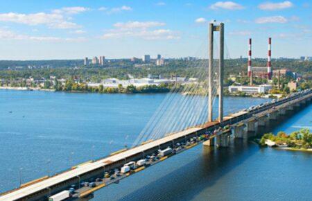 У Києві частково відновлюють рух Південним мостом у бік правого берега