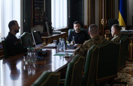 Зеленський продовжив спілкуватися із командирами корпусів: про що говорили